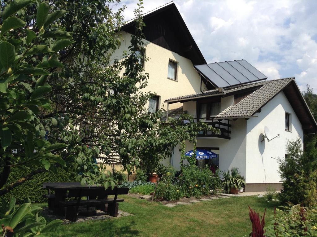 Apartments Pod Rodico Bohinjska Bistrica Kamer foto